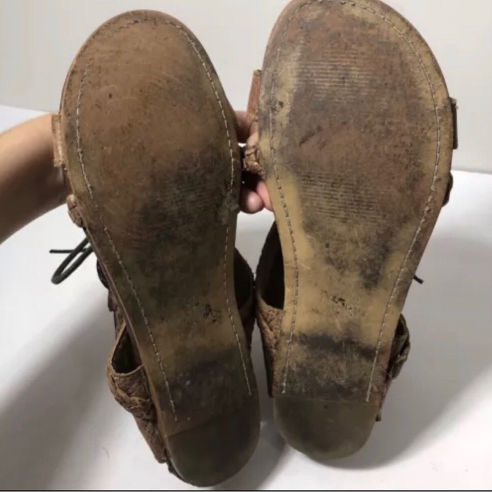 Roan leather brown stewpot lace up sandals. - Picture 5 of 6